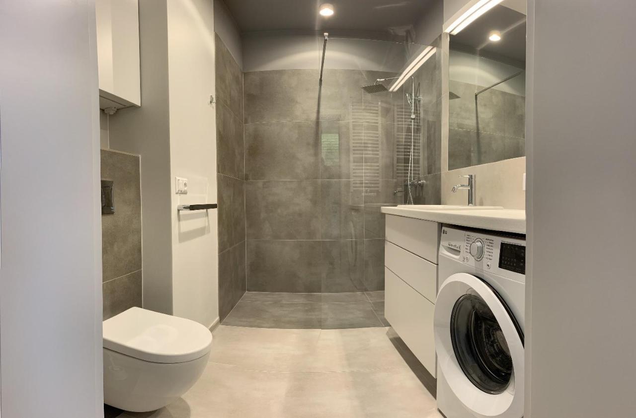 Apartament Byka พอซนาน ภายนอก รูปภาพ