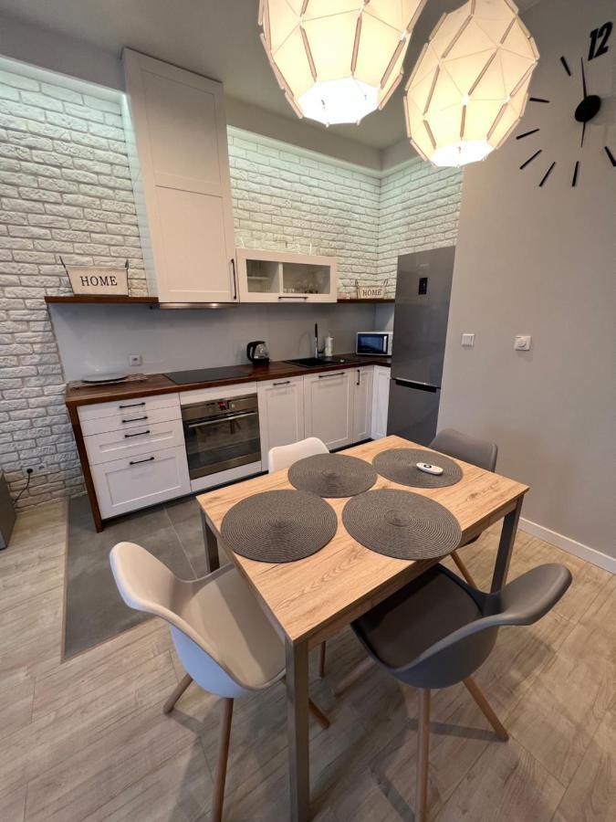 Apartament Byka พอซนาน ภายนอก รูปภาพ